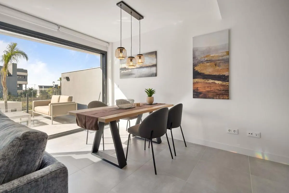 Apartment Serene Retreat With Sea Views Near Estepona-Rdr469